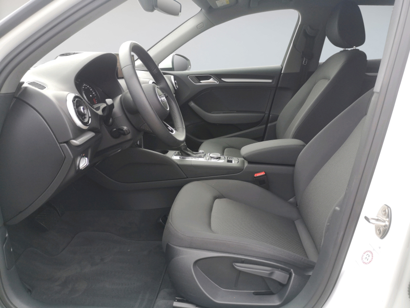 Audi - A3 Sportback 35 TFSI S tronic BlackStyle