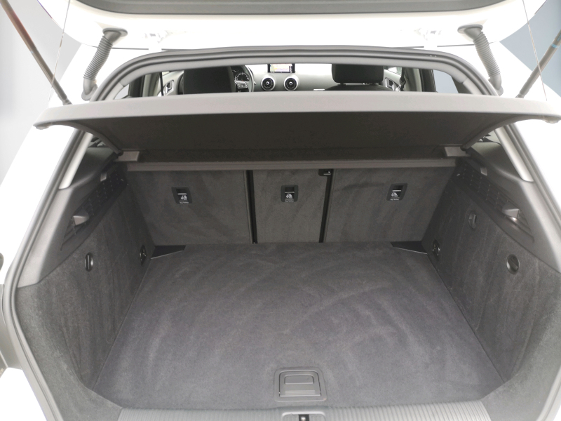 Audi - A3 Sportback 35 TFSI S tronic BlackStyle