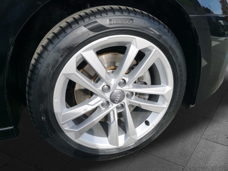 Audi - Audi A3 30 TFSI Limousine