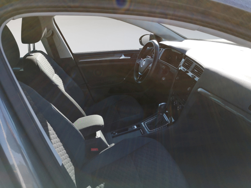 Volkswagen - Golf 1.0 TSI DSG