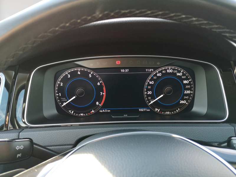 Volkswagen - Golf 1.0 TSI DSG