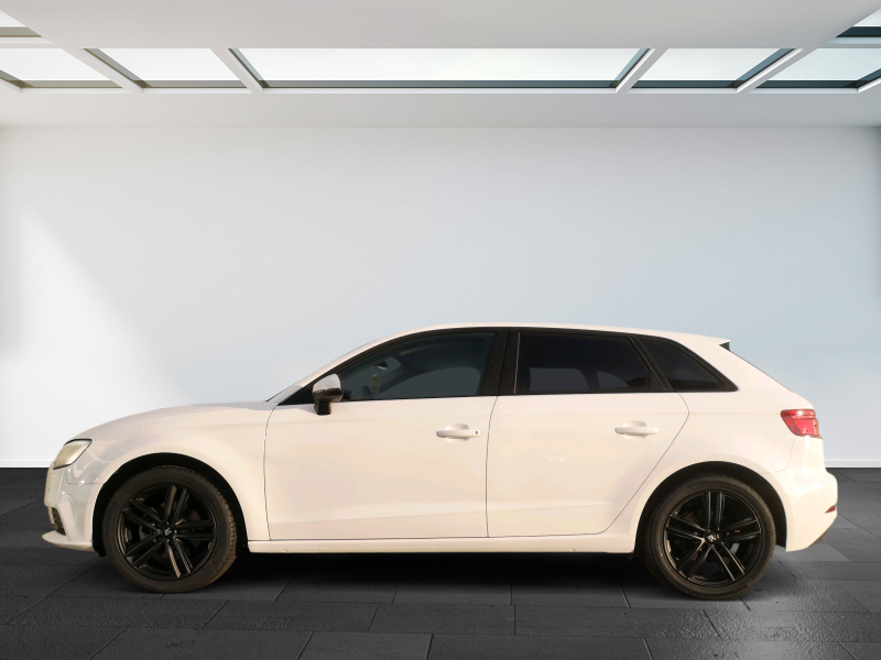 Audi - A3 Sportback 35 TFSI S tronic BlackStyle