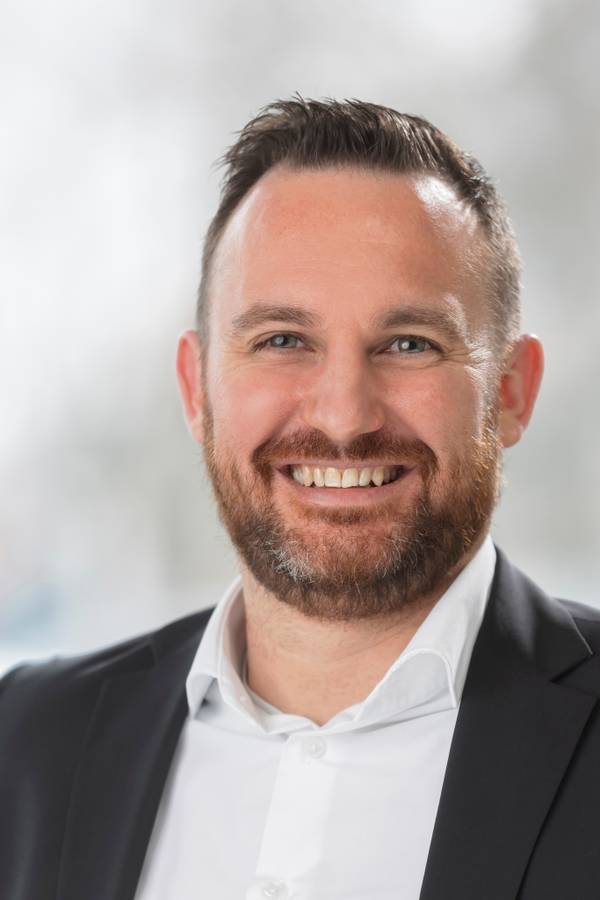 contact_import_imageWIiTSg