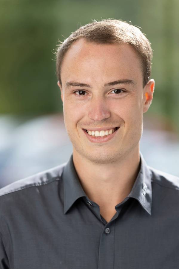 contact_import_imageCa2BFa