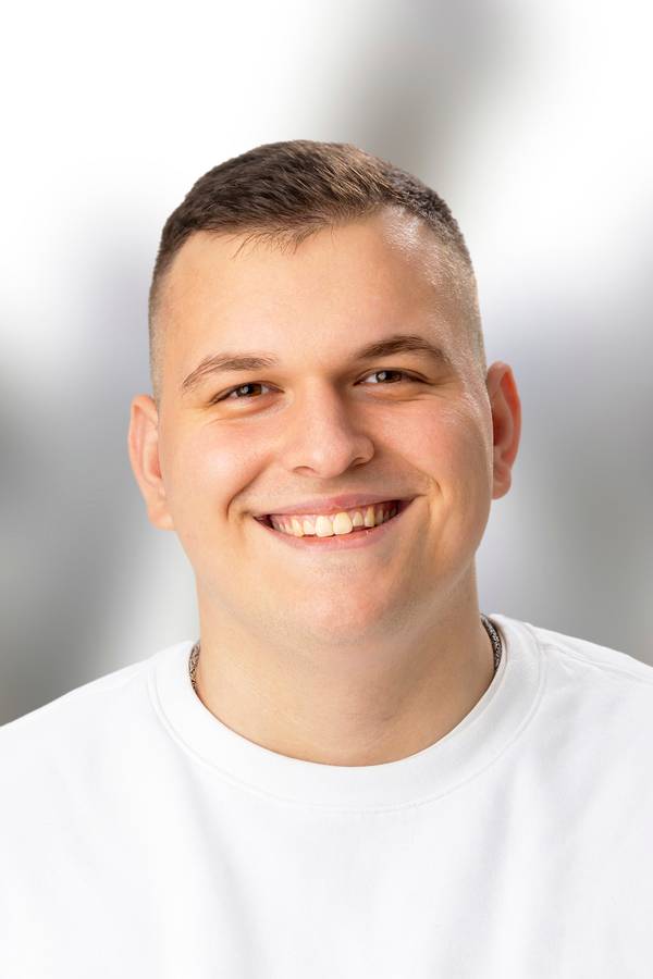 contact_import_imageLTHo8n