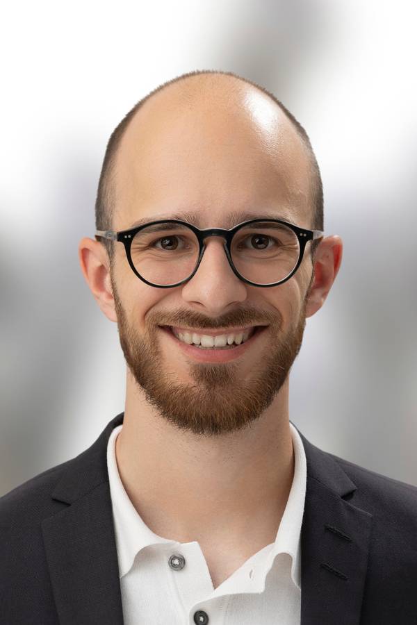 contact_import_imageLJJQB8