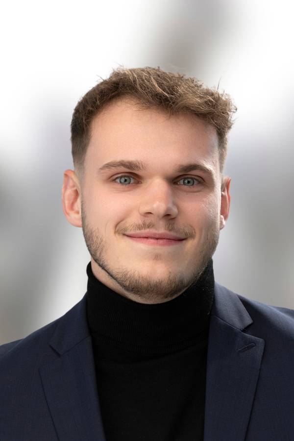 contact_import_imageVFRaiR