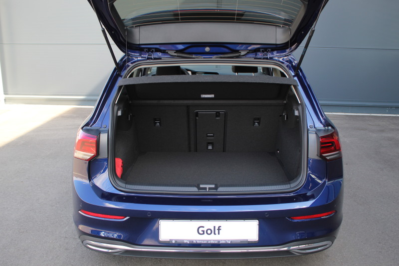 Volkswagen - Golf Style 1,5 l TSI 6-Gang Rear View