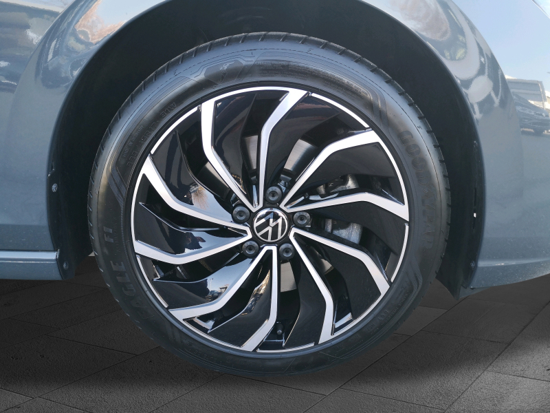 Volkswagen - Golf 1.5 TSI OPF Style