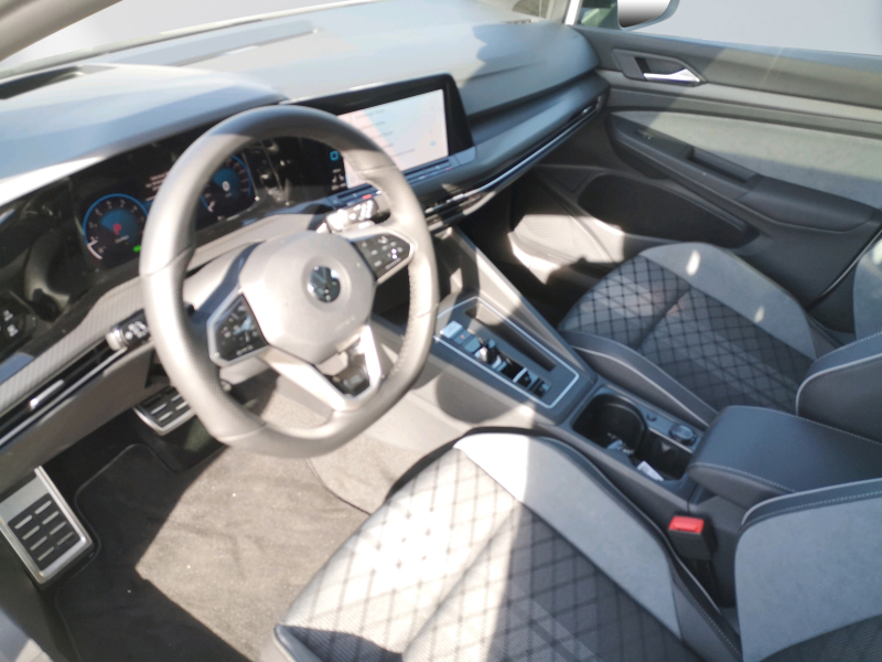 Volkswagen - Golf Variant 1.5eTSI R-Line DSG