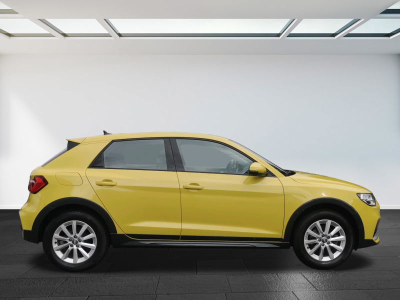 Audi - A1 citycarver 25TFSI Navi connect