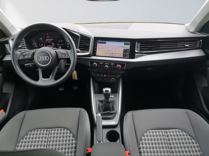 Audi - A1 citycarver 25TFSI Navi connect
