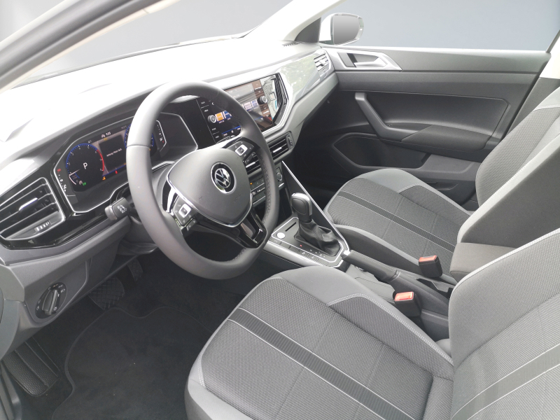 Volkswagen - Polo 1.0TSI R-LINE Highline DSG