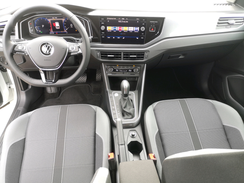 Volkswagen - Polo 1.0TSI R-LINE Highline DSG