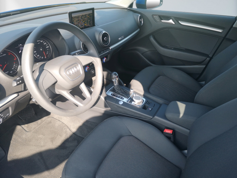 Audi - A3 30 TDI Sportback S tronic