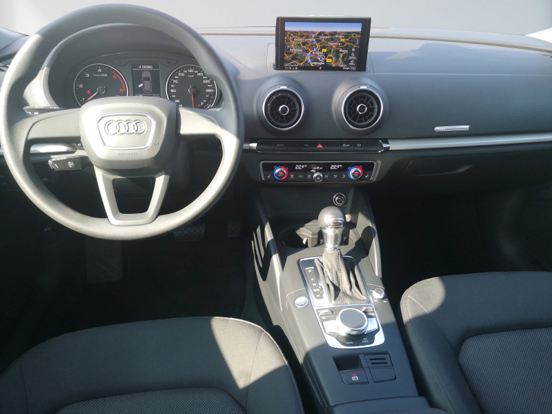 Audi - A3 30 TDI Sportback S tronic