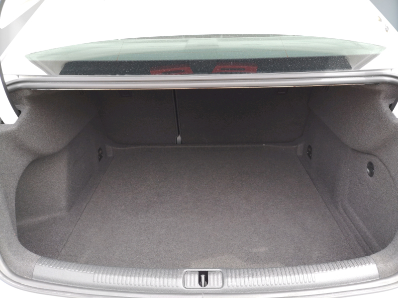 Audi - A3 Limousine 2.0 TDI quattro S-tronic Sport