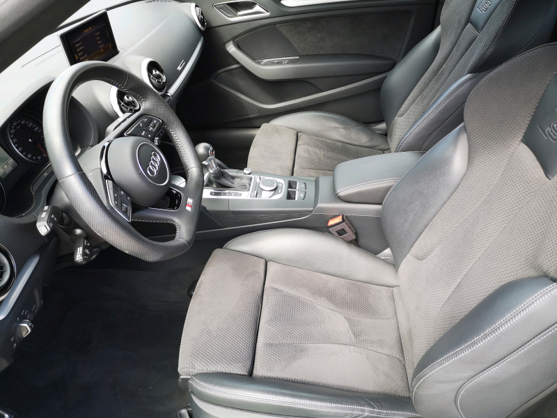 Audi - A3 1.5 TFSI Cabrio S tronic sport