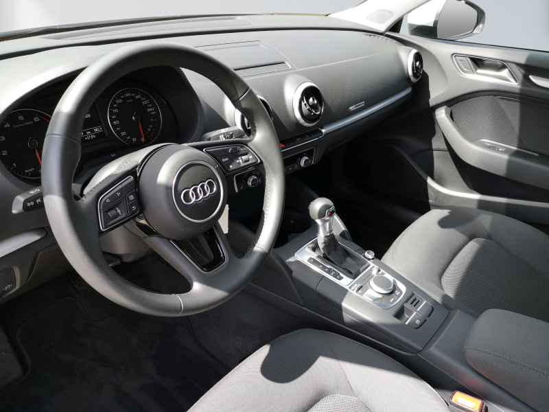 Audi - A3 35 TFSI cylinder on demand Limousine S tronic